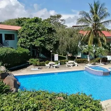 Coco Turquoise Apartment